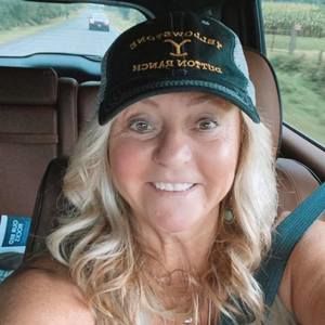 Meet your Posher, Tina